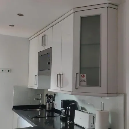 Lägenhet Hotel Pyr, Spacious Studio With A Big Terrace Fuengirola