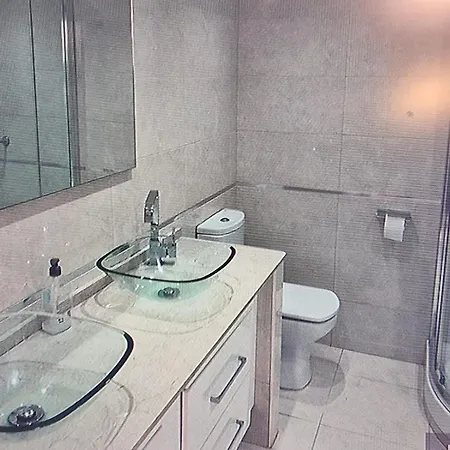 Hotel Pyr, Spacious Studio With A Big Terrace Apartment